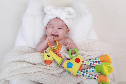 龙口宝宝为什么会吐奶 龙口宝宝为什么会吐奶